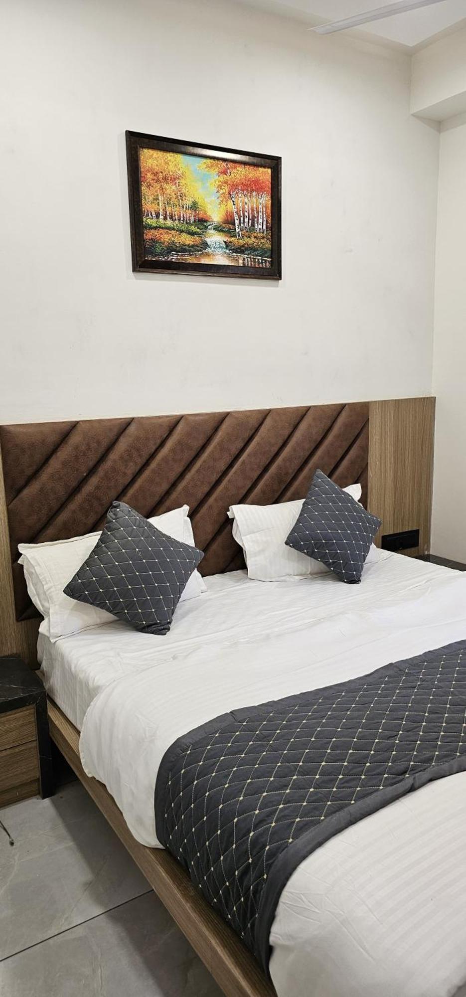 Hotel Allen Ahmedabad Exteriör bild